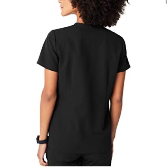 Figs Carma three pocket scrub top - Picture 2 of 6